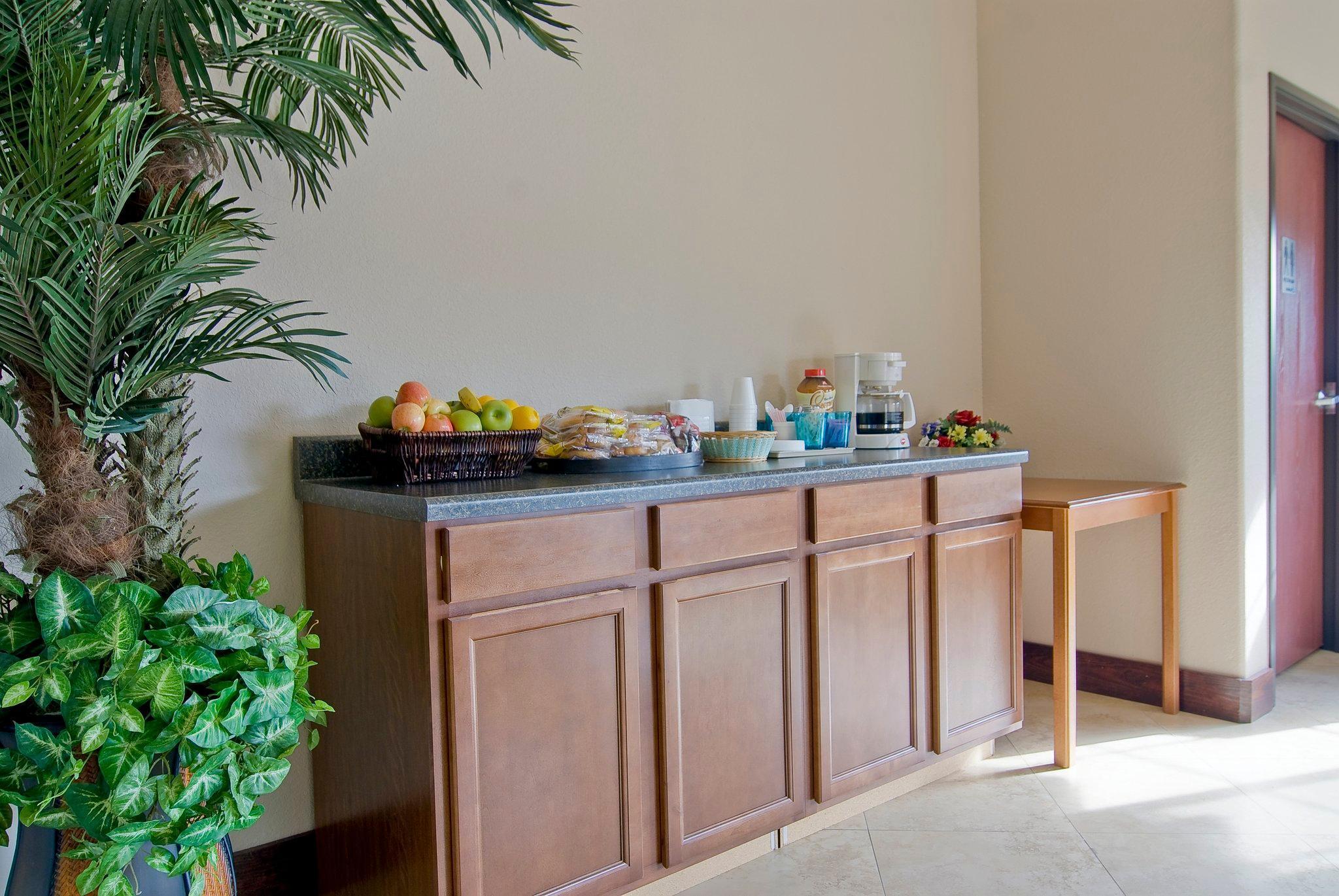Americas Best Value Inn Deridder Ресторант снимка