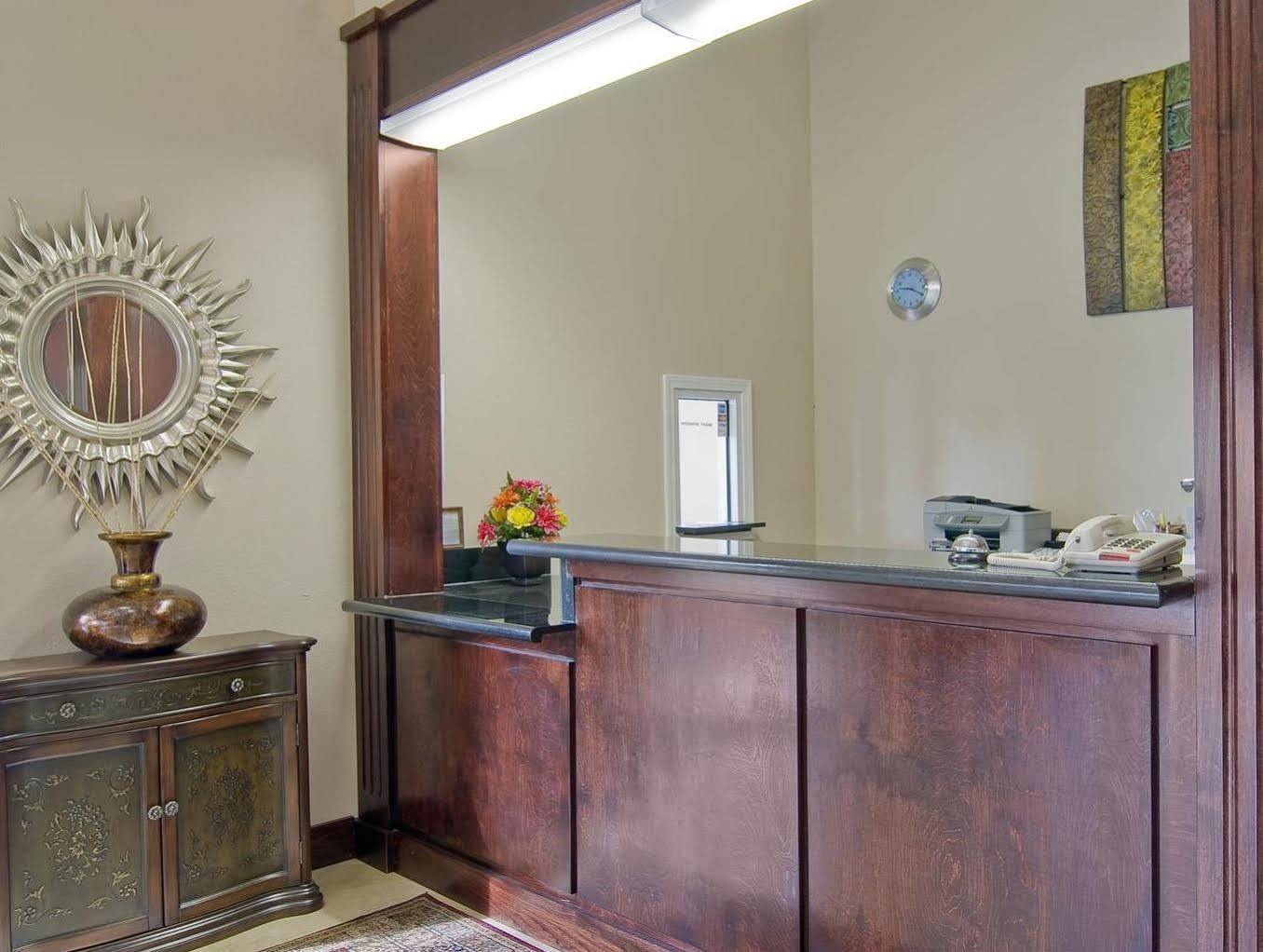 Americas Best Value Inn Deridder Екстериор снимка